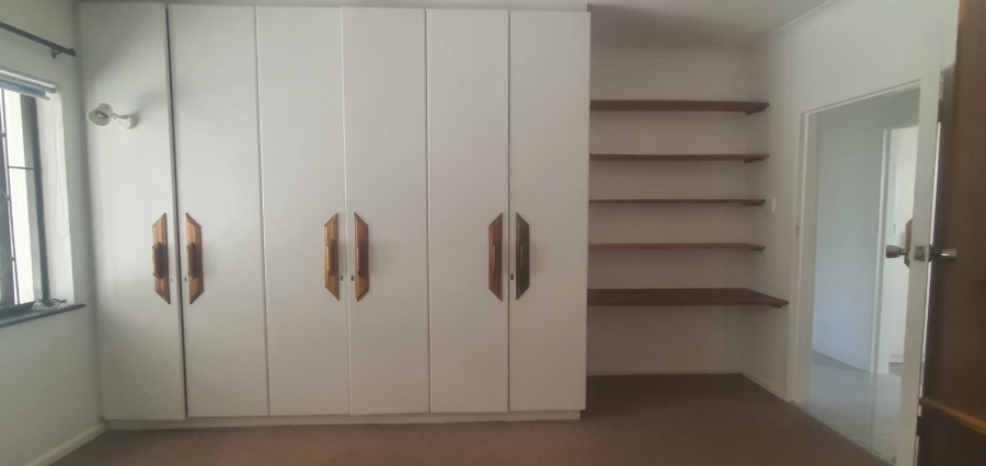 To Let 5 Bedroom Property for Rent in Constantia Western Cape